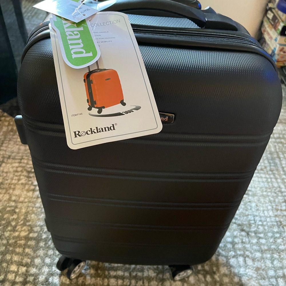 Carry on suit case